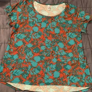 Lularoe Classic Tee, size 2XL